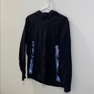 Lululemon men’s hooded reflective windbreaker